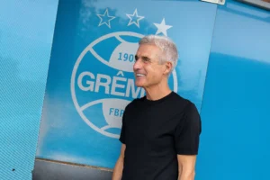 Luís Castro Foto Pedro H. Tesch Grêmio