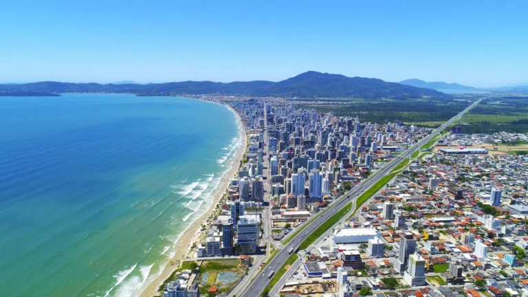 Meia Praia Itapema Foto ND Mais